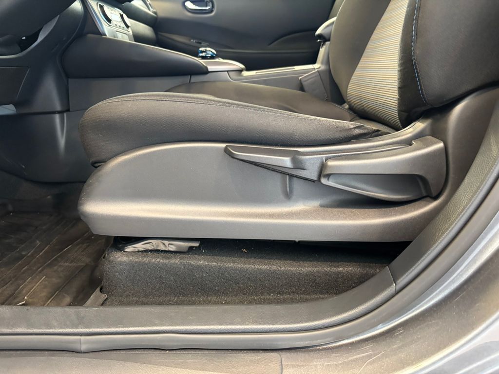 2023 Nissan Leaf S