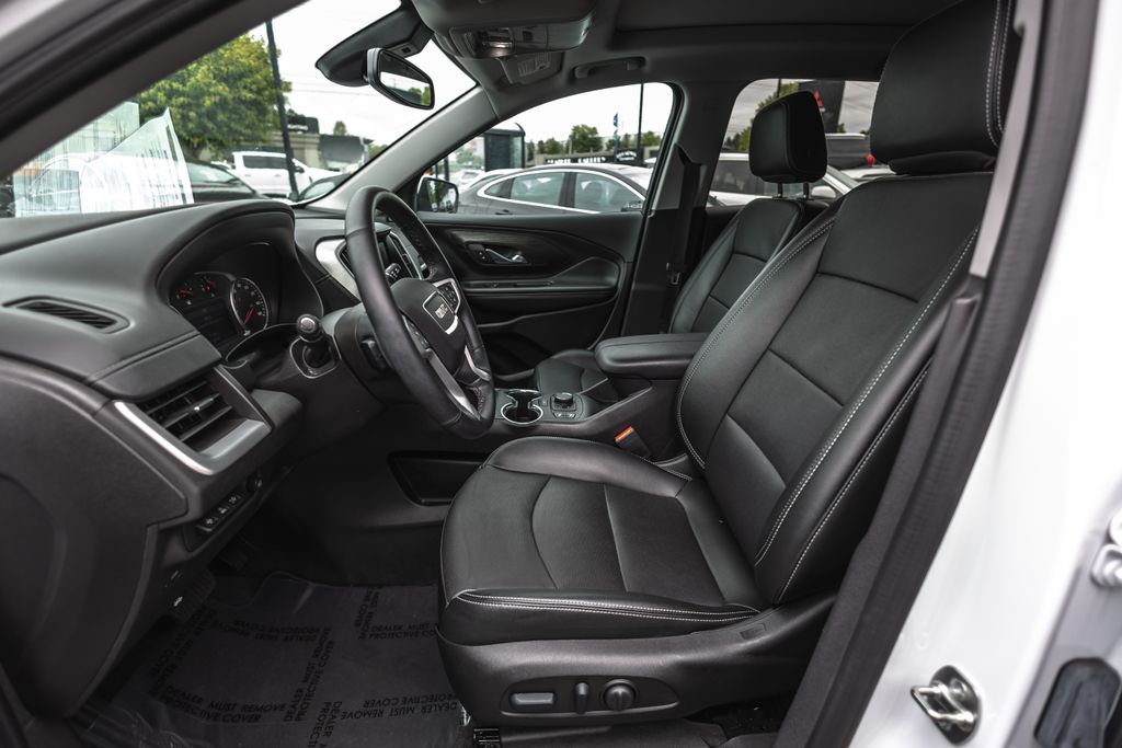 2024 GMC Terrain SLT thumbnail 21
