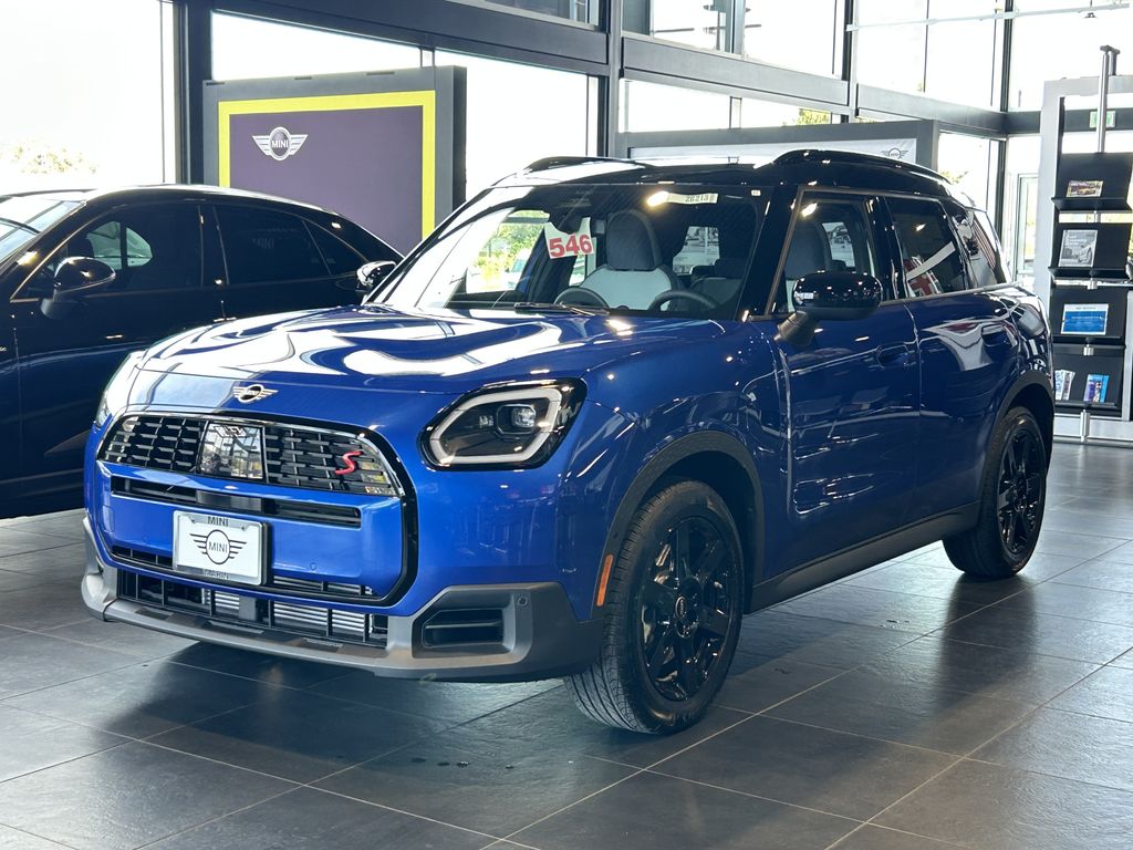 Thumbnail: 2027 MINI Cooper Countryman - 1