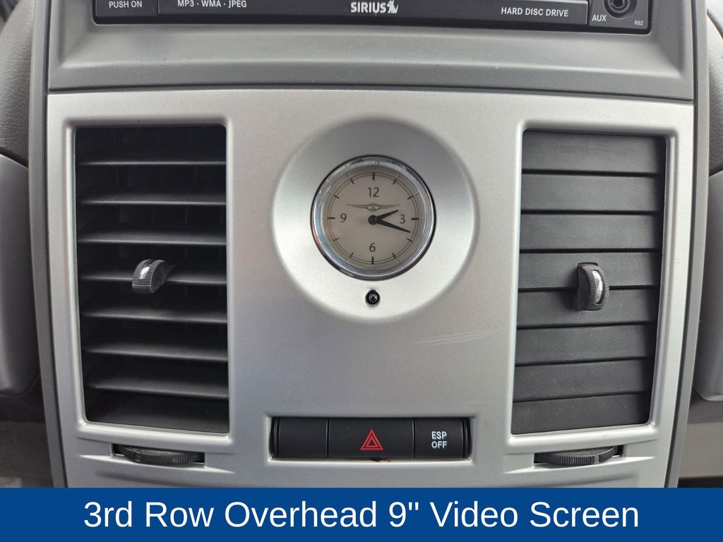 2010 Chrysler Town & Country Touring