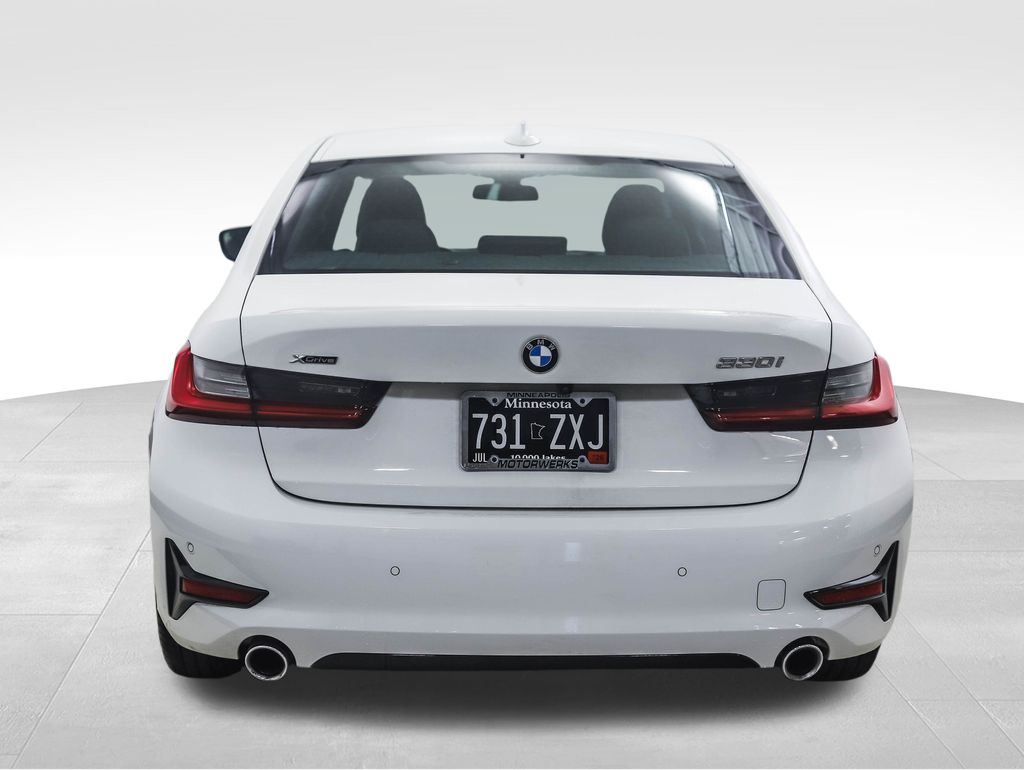 Thumbnail: 2020 BMW 3 Series - 4