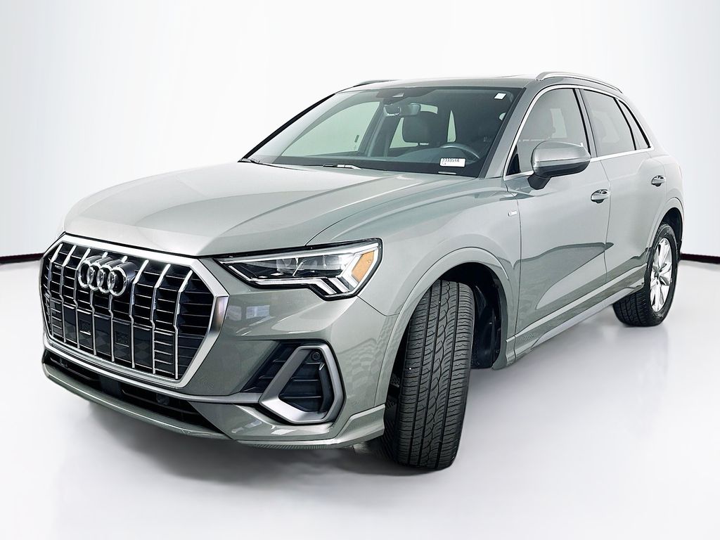 2024 Audi Q3 Premium