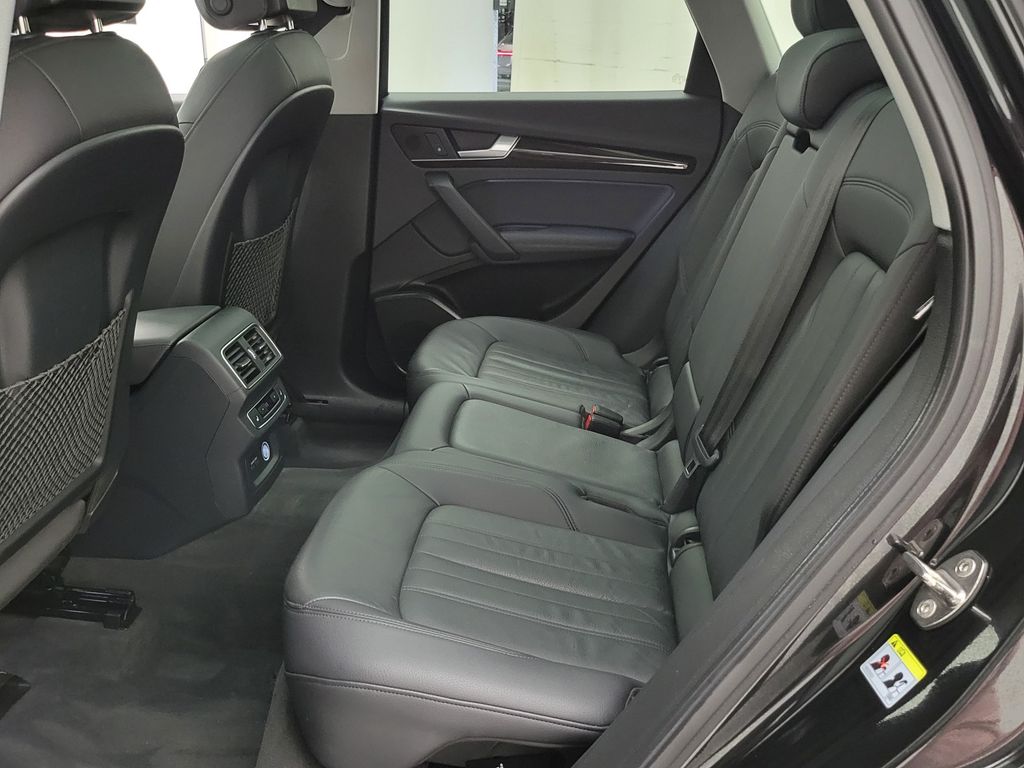 Thumbnail: 2019 Audi Q5 - 24