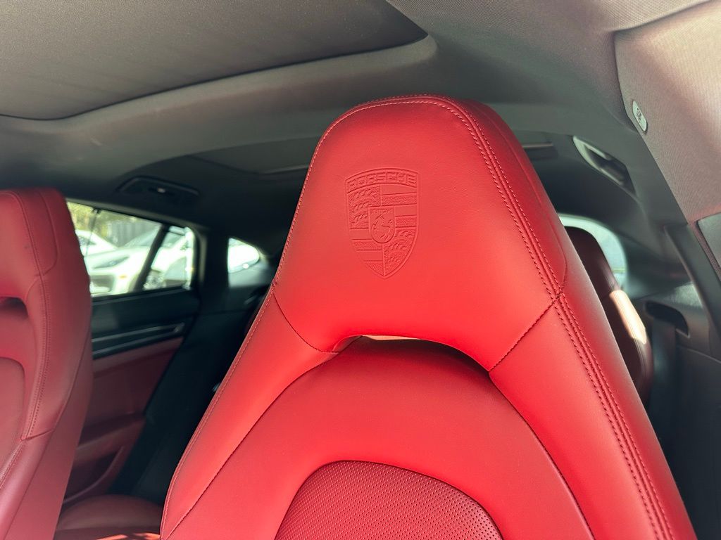 Thumbnail: 2023 Porsche Panamera - 22