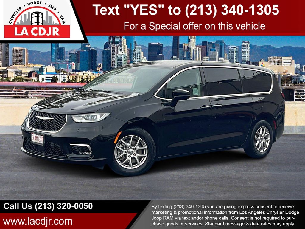 Diamond Black 2024 Chrysler Pacifica Minivan Front-Wheel Drive 9-Speed Automatic