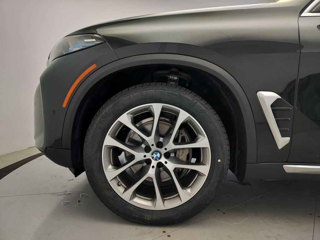 Thumbnail: 2024 BMW X5 - 5