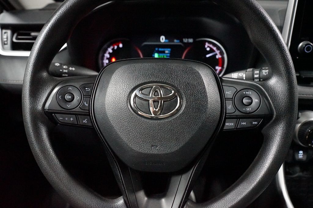Thumbnail: 2024 Toyota RAV4 - 12