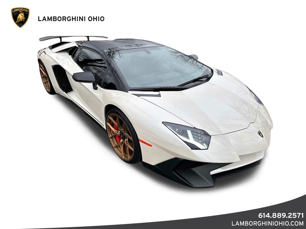 /2016 Lamborghini Aventador