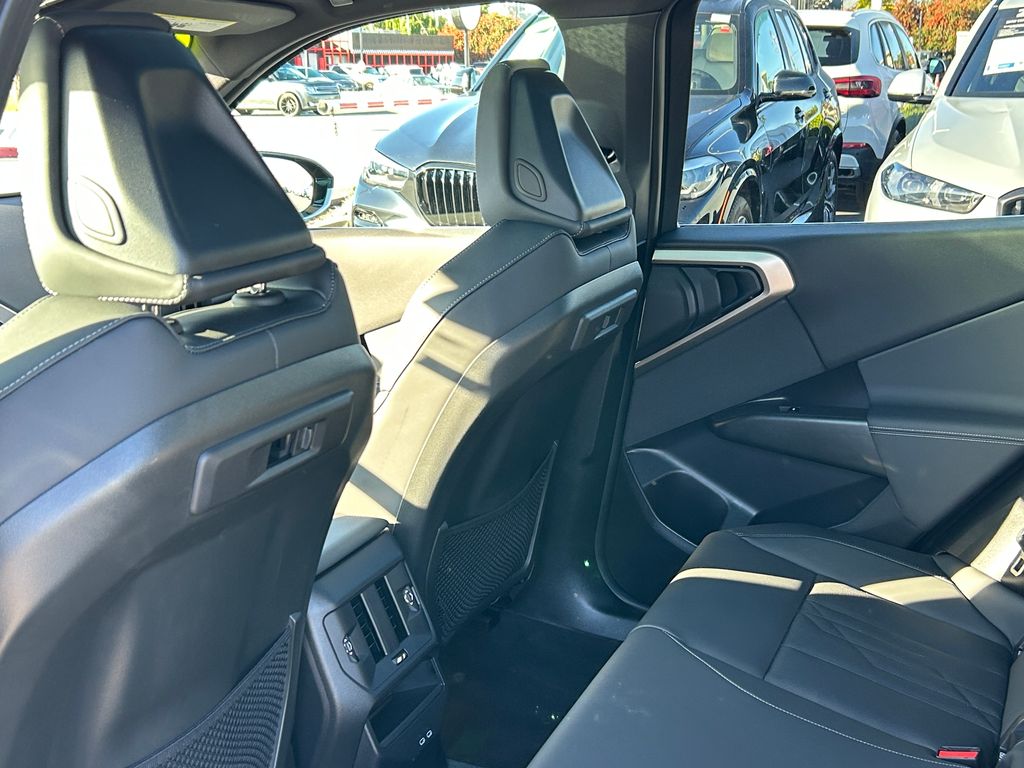 Thumbnail: 2025 BMW X3 - 32