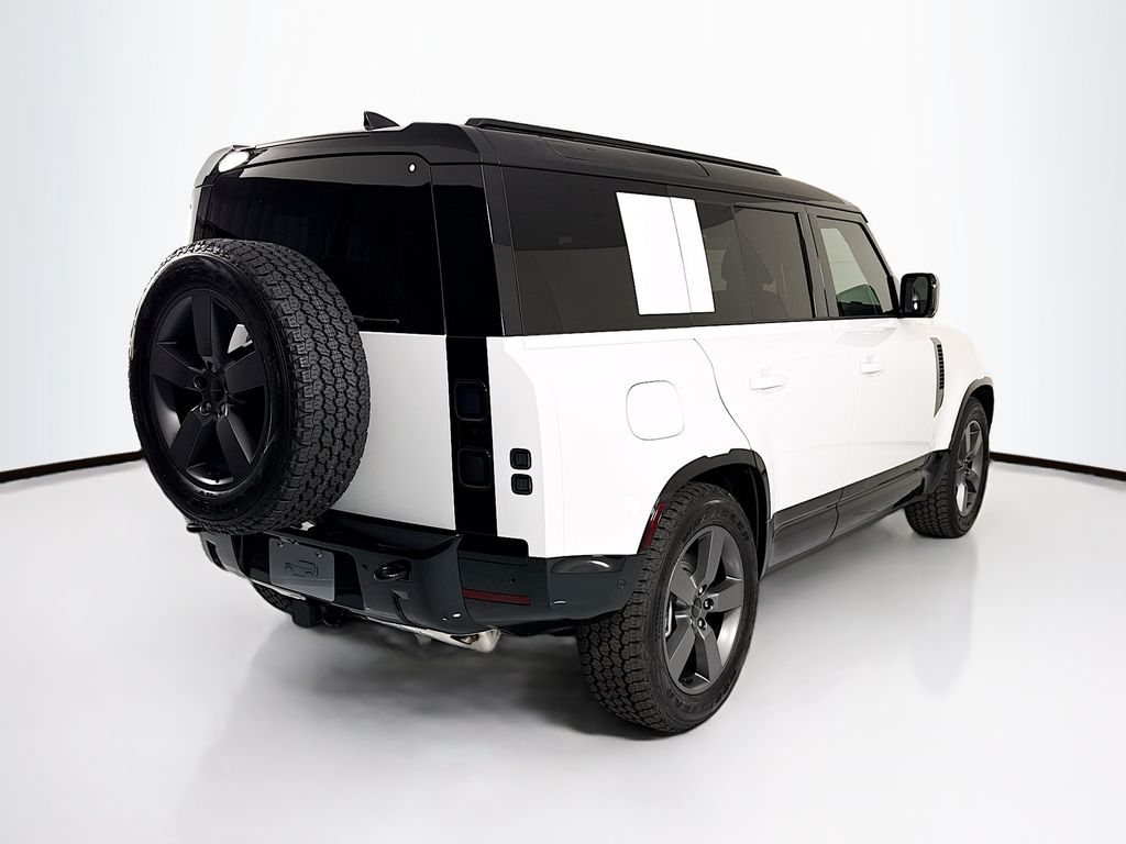Thumbnail: 2026 Land Rover Defender - 5