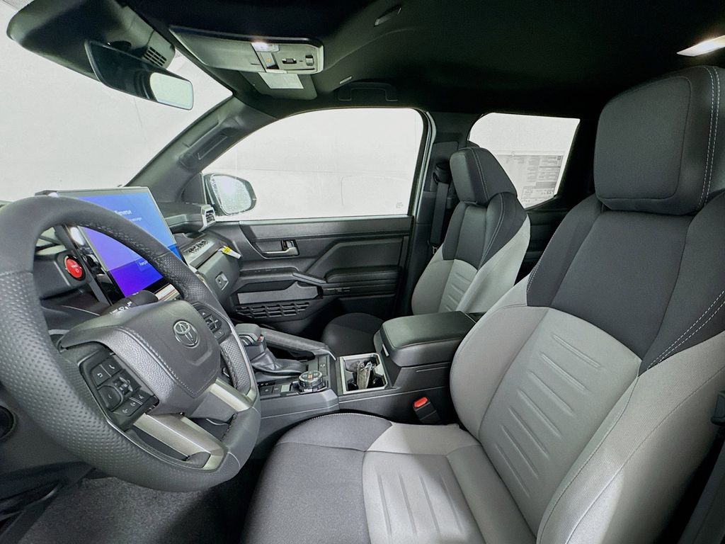 2025 Toyota Tacoma TRD Off Road - Photo 15