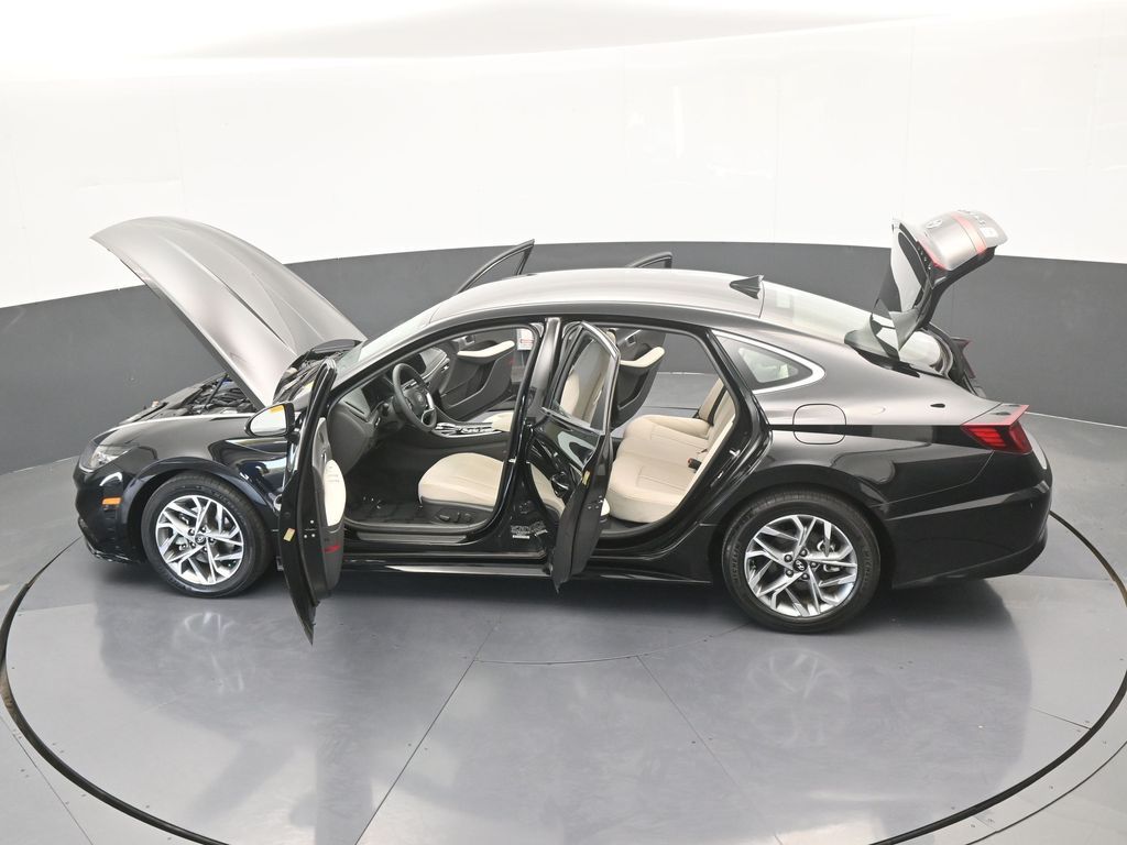 Used 2023 Onyx Black Hyundai SEL image 29