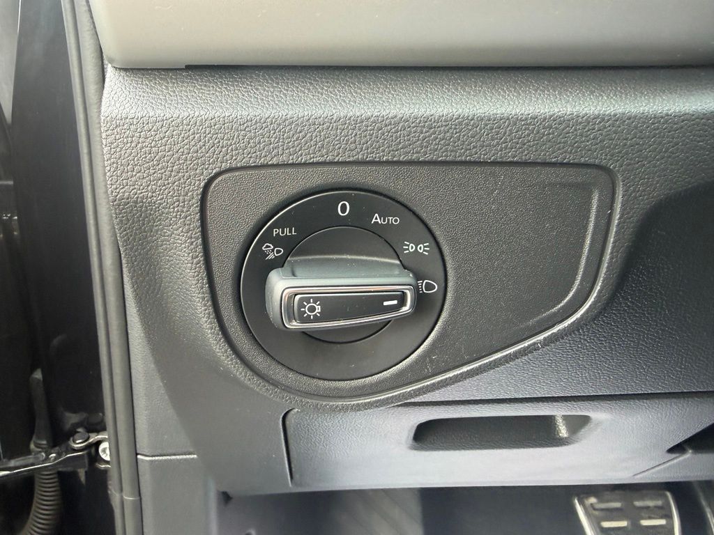 2023 Volkswagen Atlas 3.6L V6 SEL Premium R-Line Black at Klick Lewis Buick Chevrolet