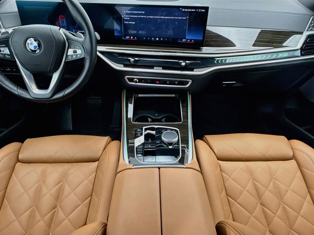 Thumbnail: 2026 BMW X5 - 13