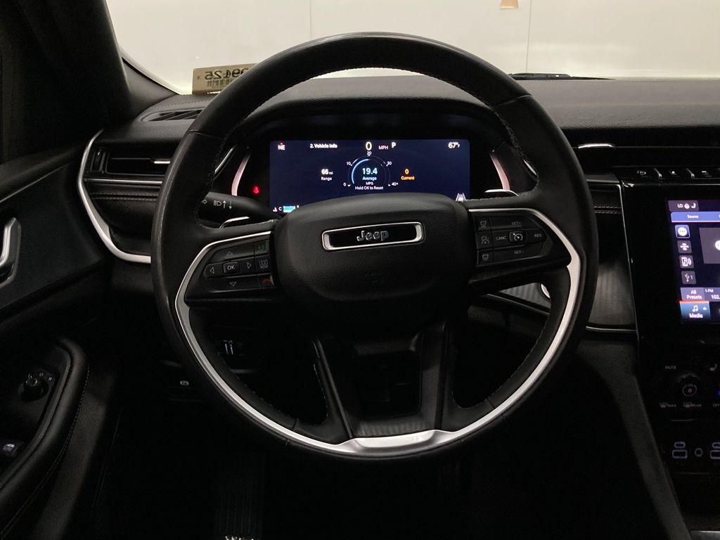 2023 Jeep Grand Cherokee L Altitude 4x4