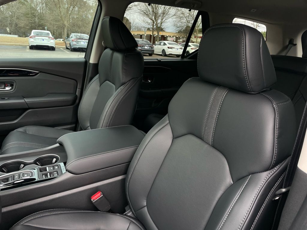 Thumbnail: 2026 Honda Pilot - 26