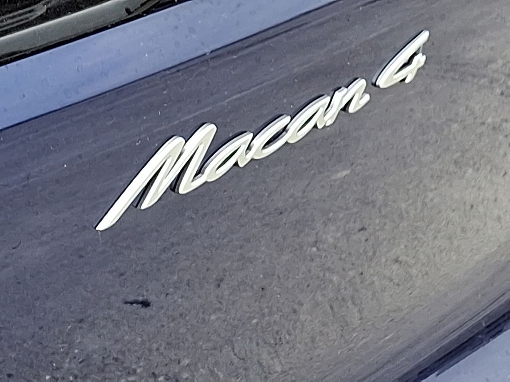 Thumbnail: 2025 Porsche Macan - 28