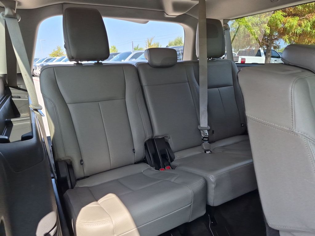Used 2018 White Ford XLT image 38