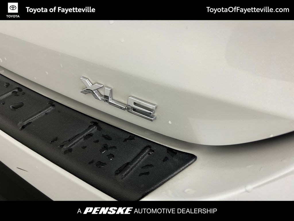 Thumbnail: 2022 Toyota Highlander - 4