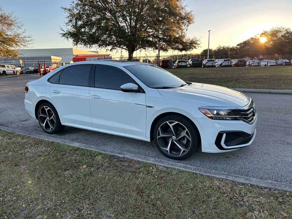 Thumbnail: 2022 Volkswagen Passat - 7