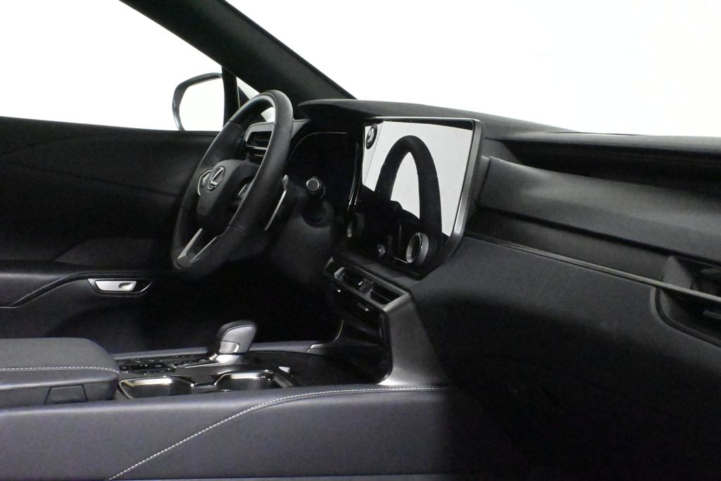 Thumbnail: 2025 Lexus RX - 32