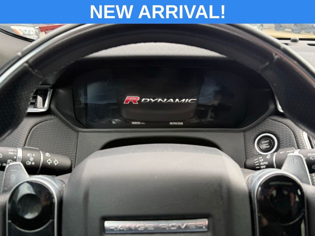 Used 2019 White Land Rover SE R-Dynamic image 40