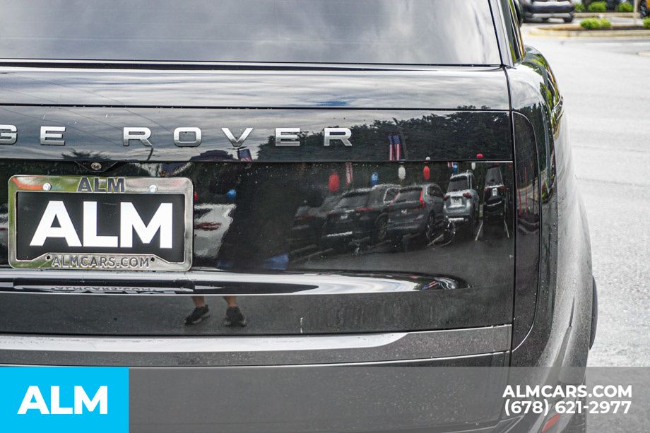 Used 2025 Black Land Rover SE image 12
