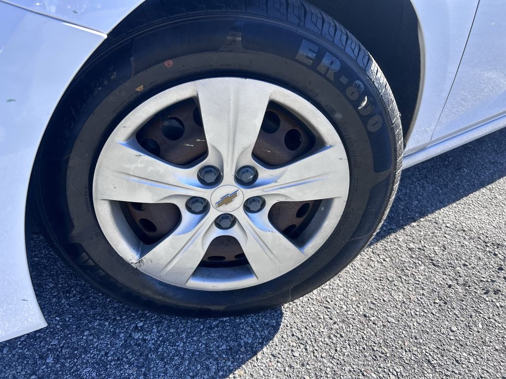 used 2018 Chevrolet Cruze car, priced at $9,991