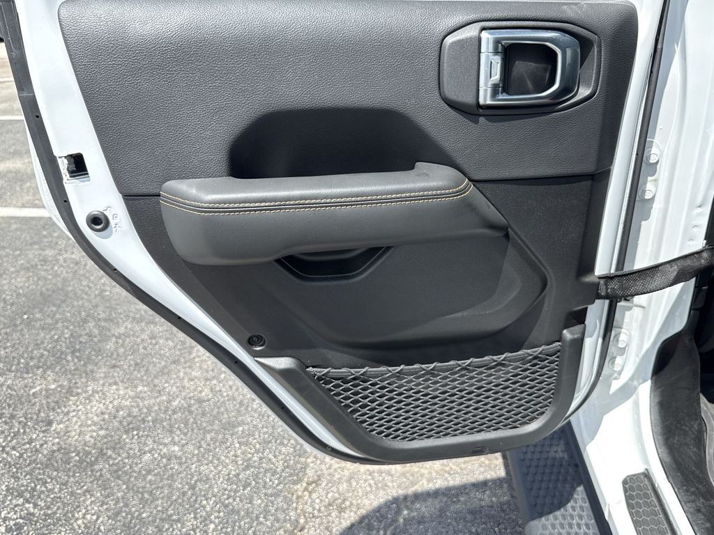 2024 Jeep Wrangler Sahara 4xe White at River Oaks CDJR