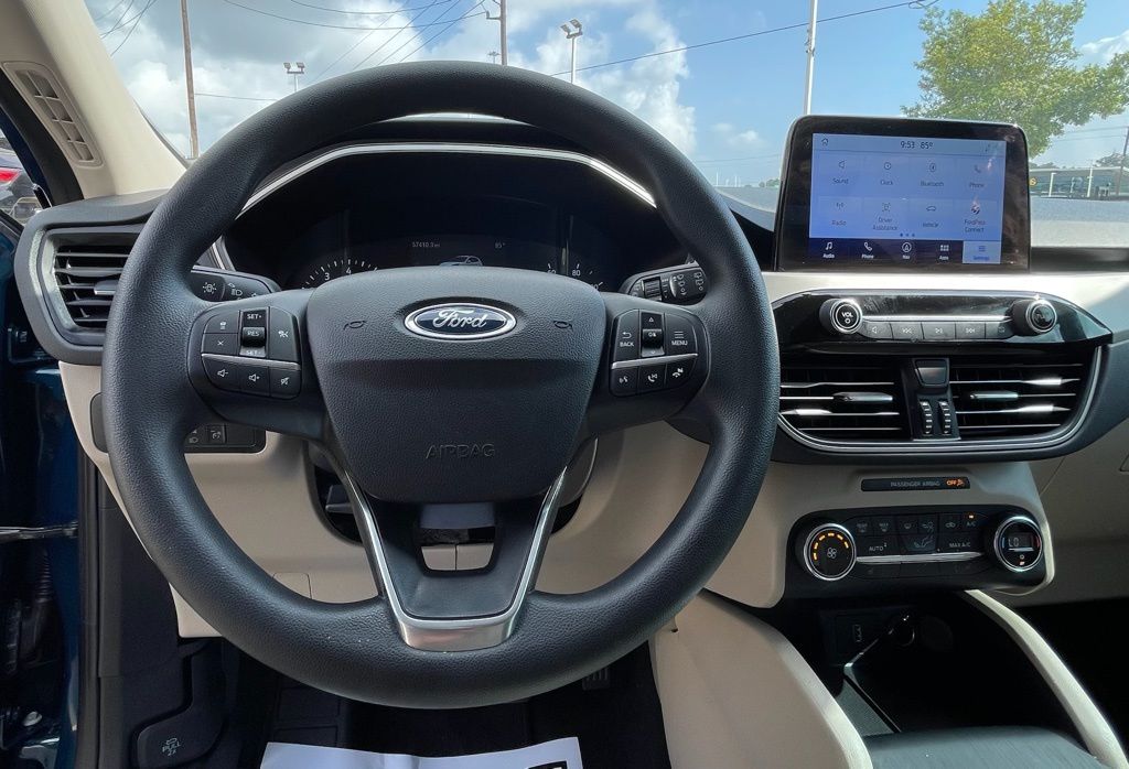 2020 Ford Escape SE Green at DeMontrond Ford
