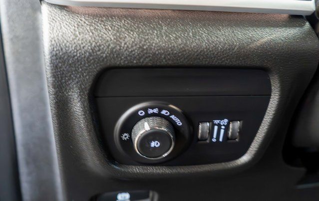 2023 Jeep Grand Cherokee L Limited Blue at Grove City Ford