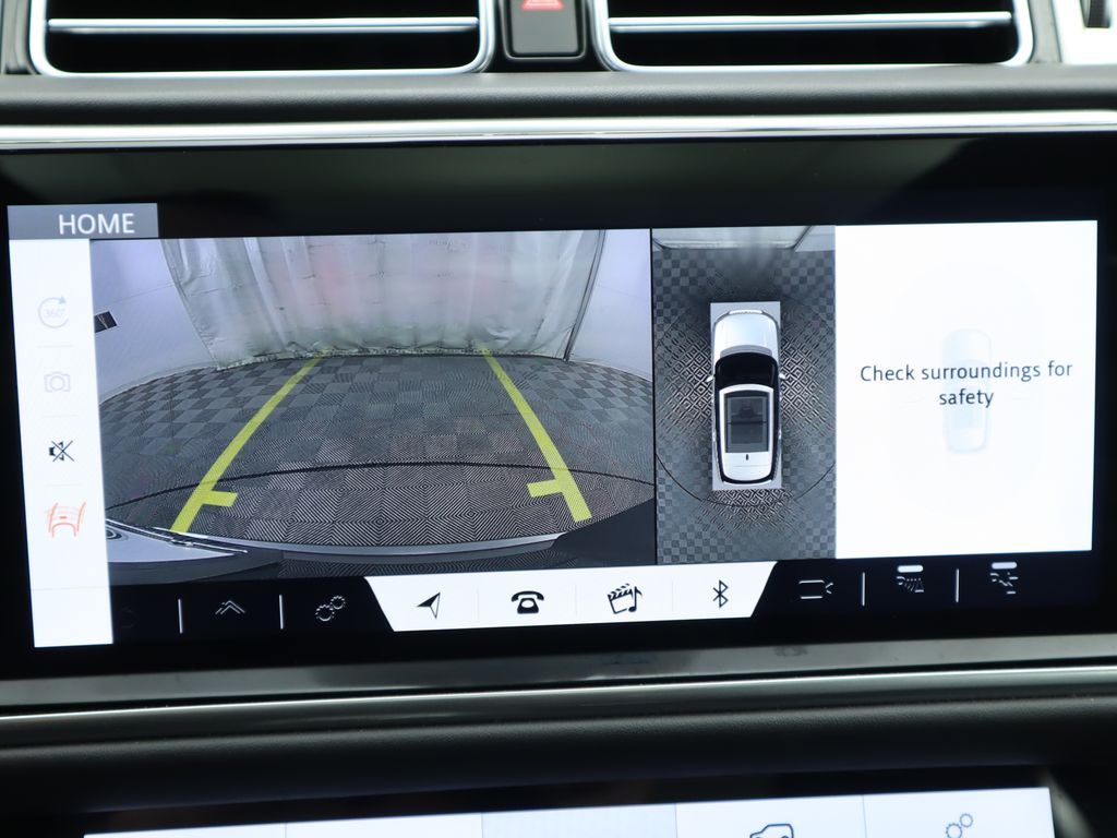Thumbnail: 2021 Land Rover Range Rover - 15