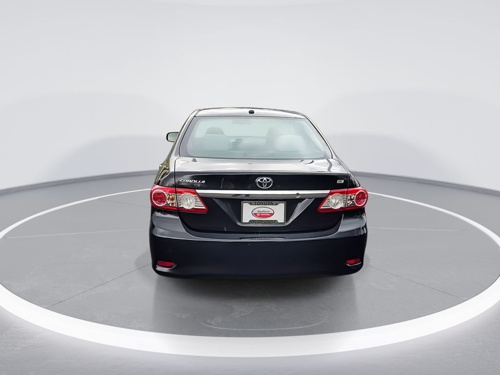 2013 Toyota Corolla LE 7
