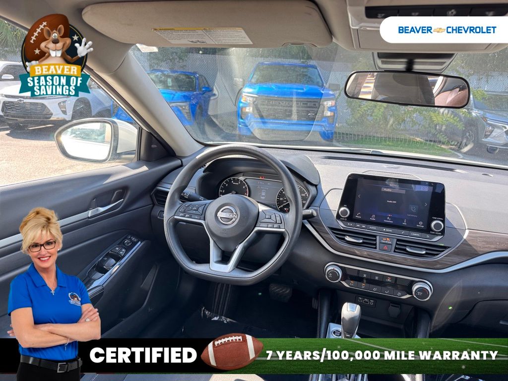 Used 2023 Nissan Altima Sedan
