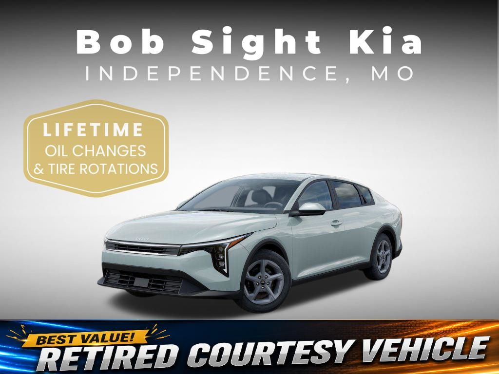 2025 Kia K4 LXS