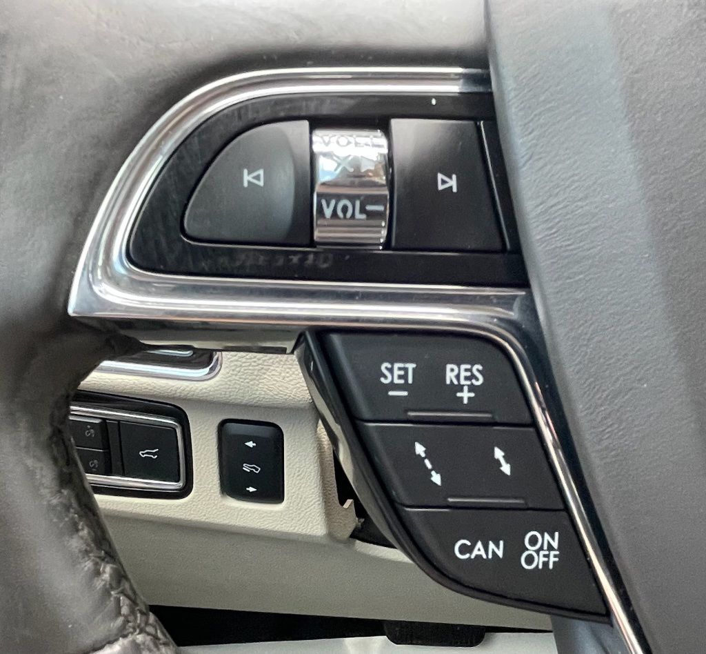 2021 Lincoln Navigator Reserve Green at Traditions Chevrolet