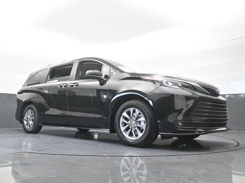 Used 2025 Midnight Black Metallic Toyota XLE image 66
