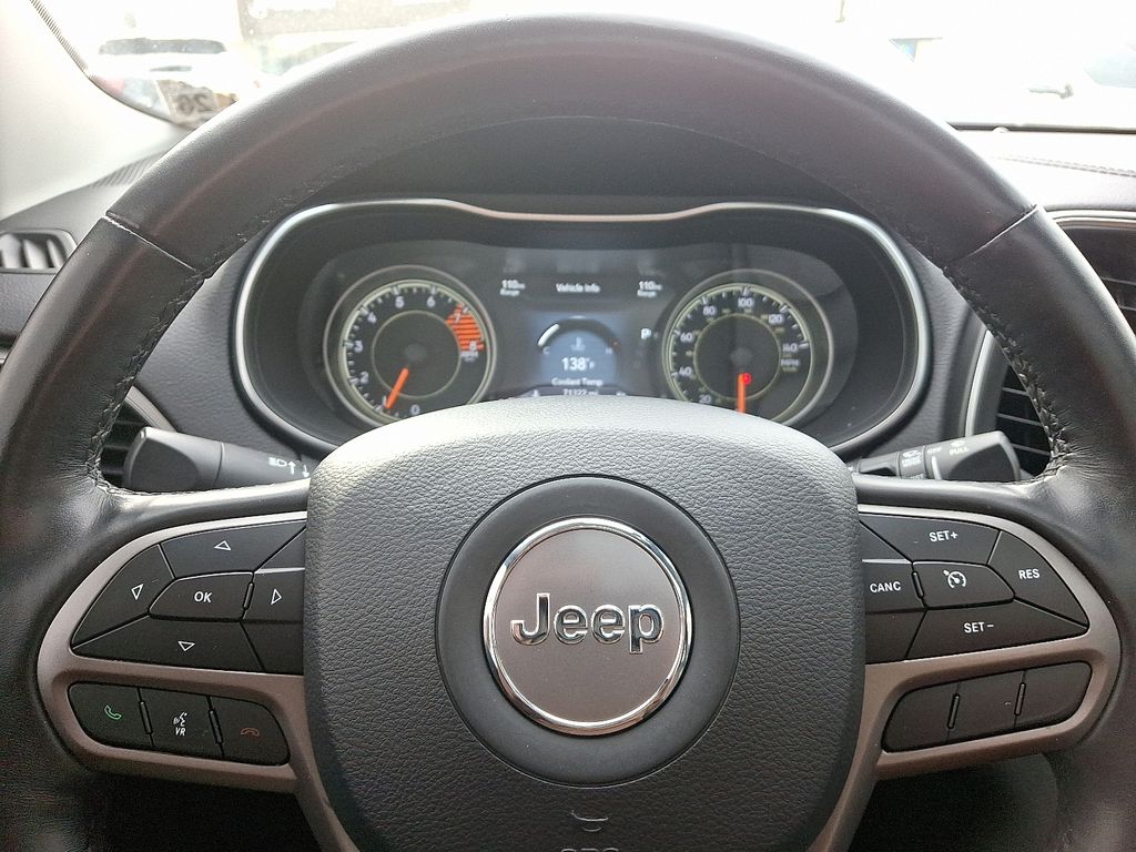 Thumbnail: 2021 Jeep Cherokee - 20