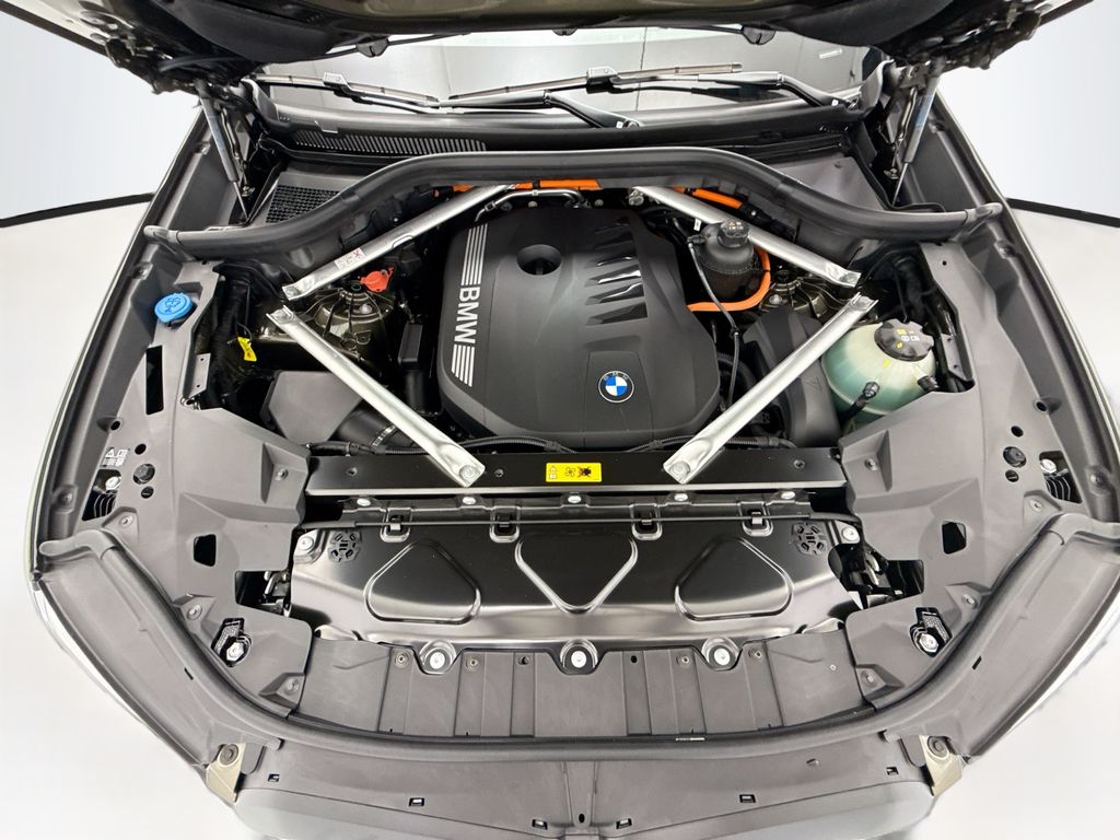 Thumbnail: 2026 BMW X5 - 28
