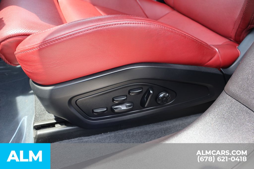 Used 2020 Silver Porsche Turbo image 14