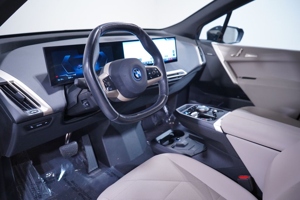Thumbnail: 2024 BMW iX - 6
