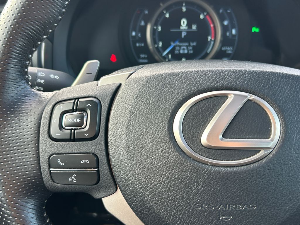 2018 Lexus IS 300 19