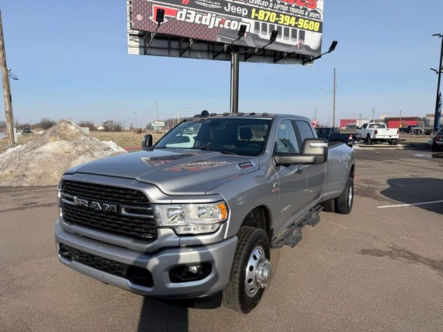 Billet Silver Metallic Clearcoat 2024 RAM 3500 Big Horn Crew Cab LB DRW 4WD Pickup Truck Four-Wheel Drive 6-Speed Automatic