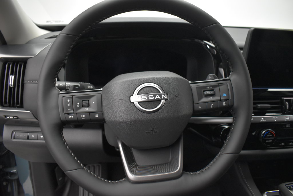 Thumbnail: 2026 Nissan Pathfinder - 16
