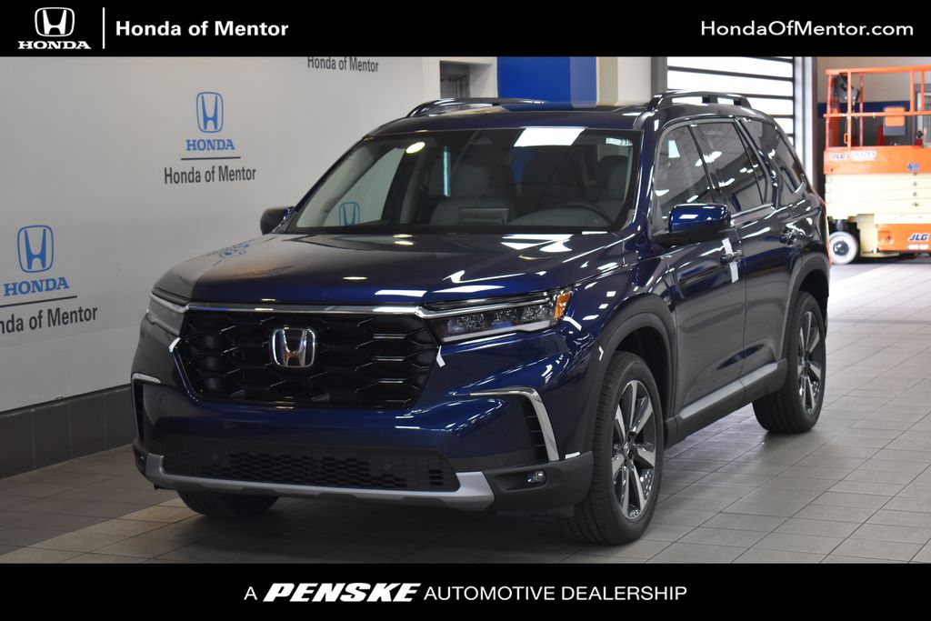 2025 Honda Pilot Touring -
                Mentor, OH