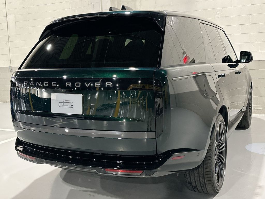 Thumbnail: 2026 Land Rover Range Rover - 3