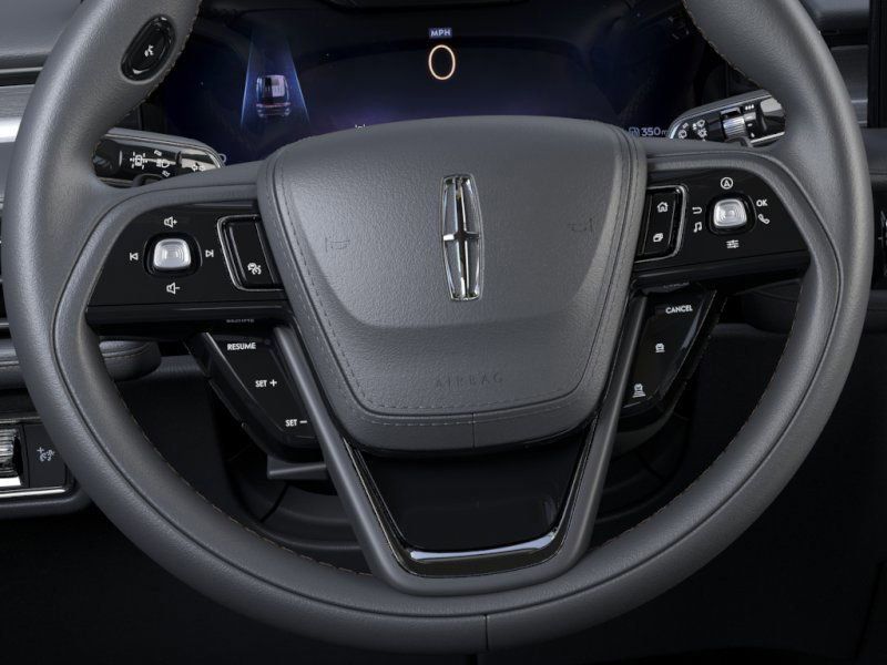 Thumbnail: 2026 Lincoln Aviator - 12