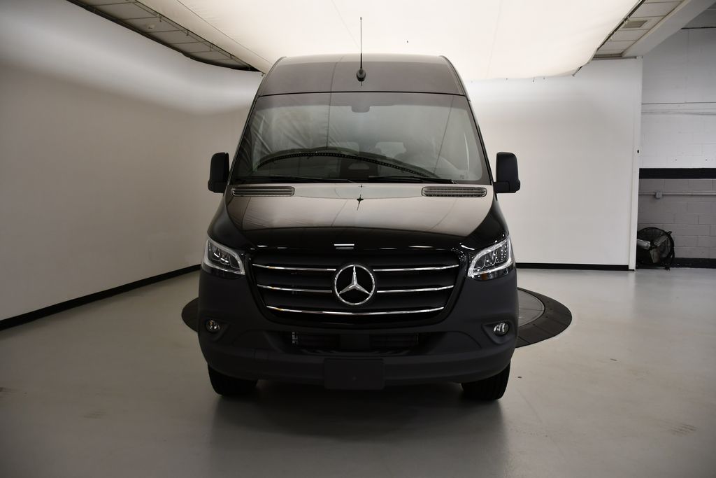 Thumbnail: 2026 Mercedes-Benz Sprinter - 3