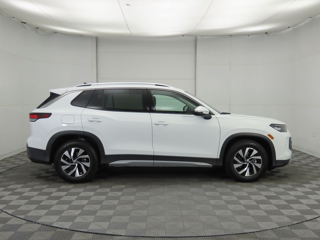 Thumbnail: 2026 Volkswagen Tiguan - 4