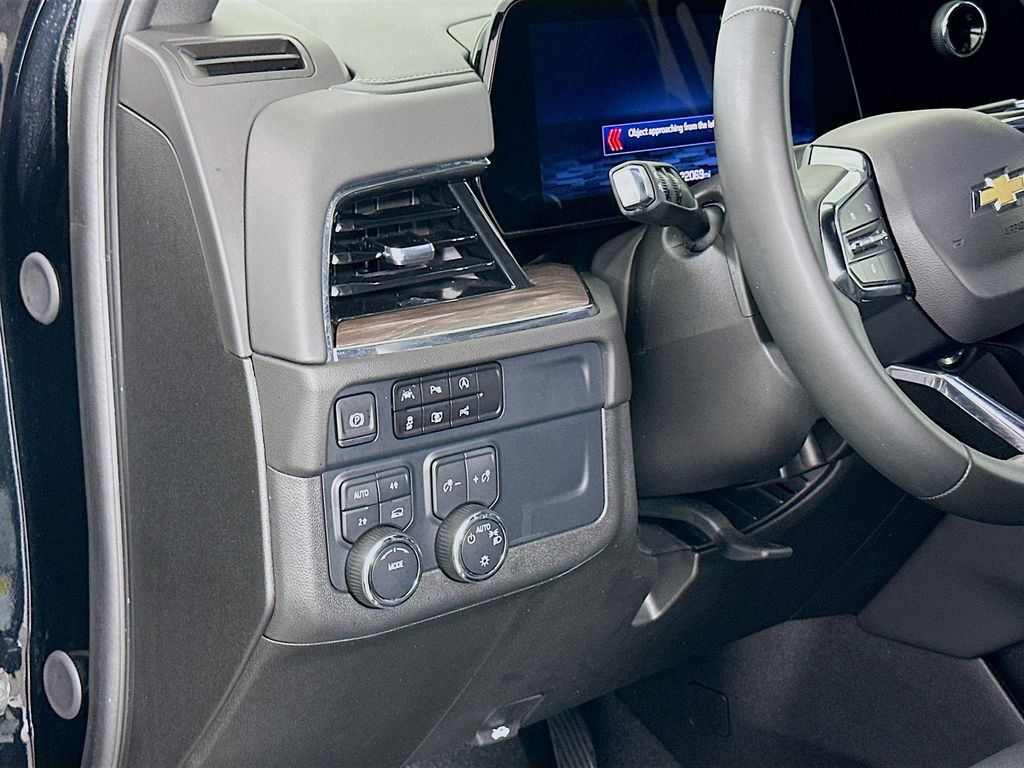 Thumbnail: 2025 Chevrolet Tahoe - 10